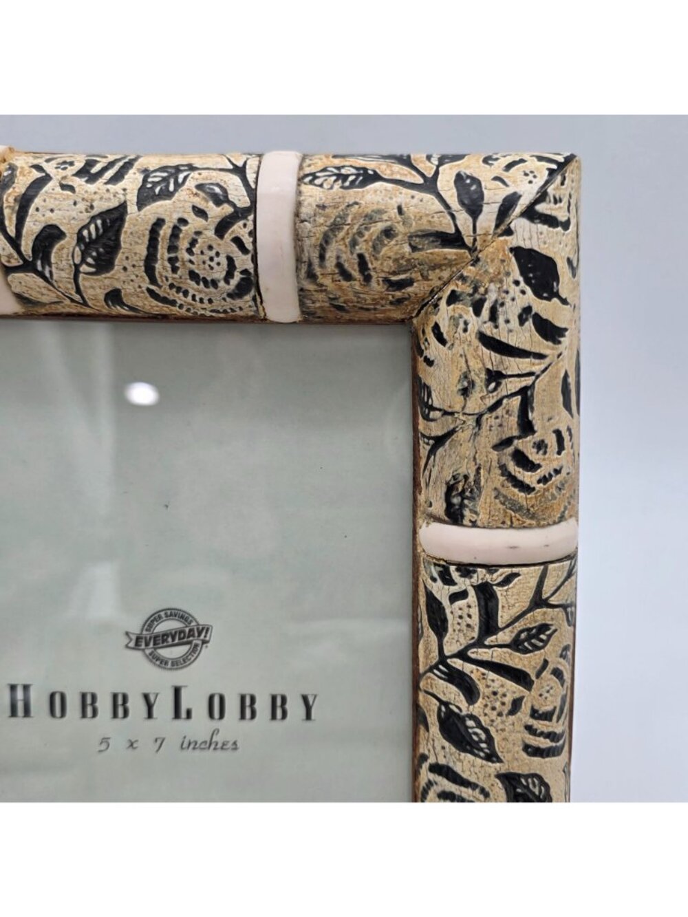 5x7 Picture Frame Floral Design Beige & Black Distressed Finish Tabletop - Picture 3 of 10